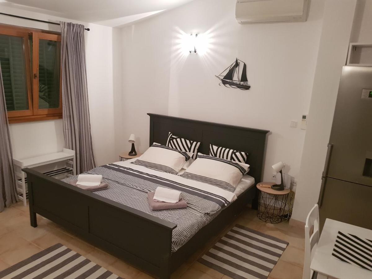 Apartments Summer Touch Петрчане Экстерьер фото