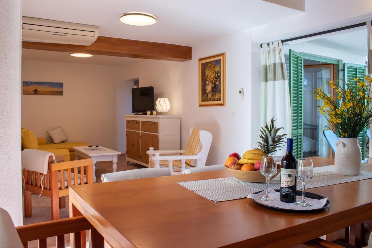 Apartments Summer Touch Петрчане Экстерьер фото
