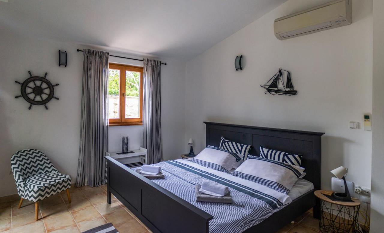 Apartments Summer Touch Петрчане Экстерьер фото